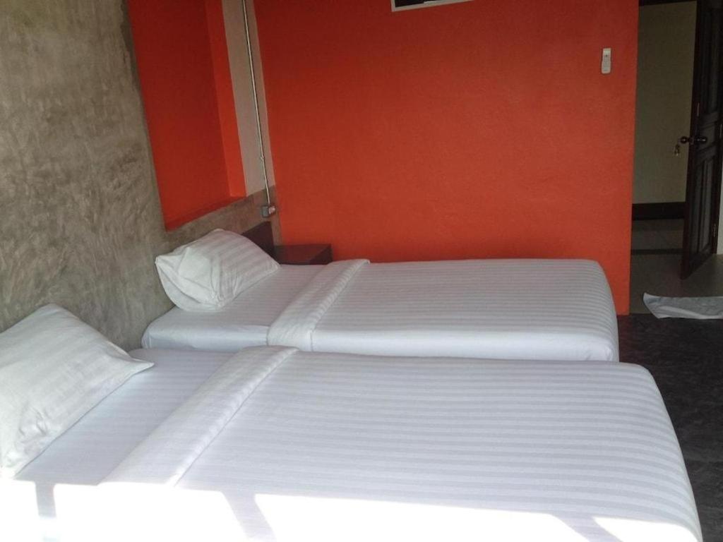 Pornsiri Hotel Sisaket Exterior foto